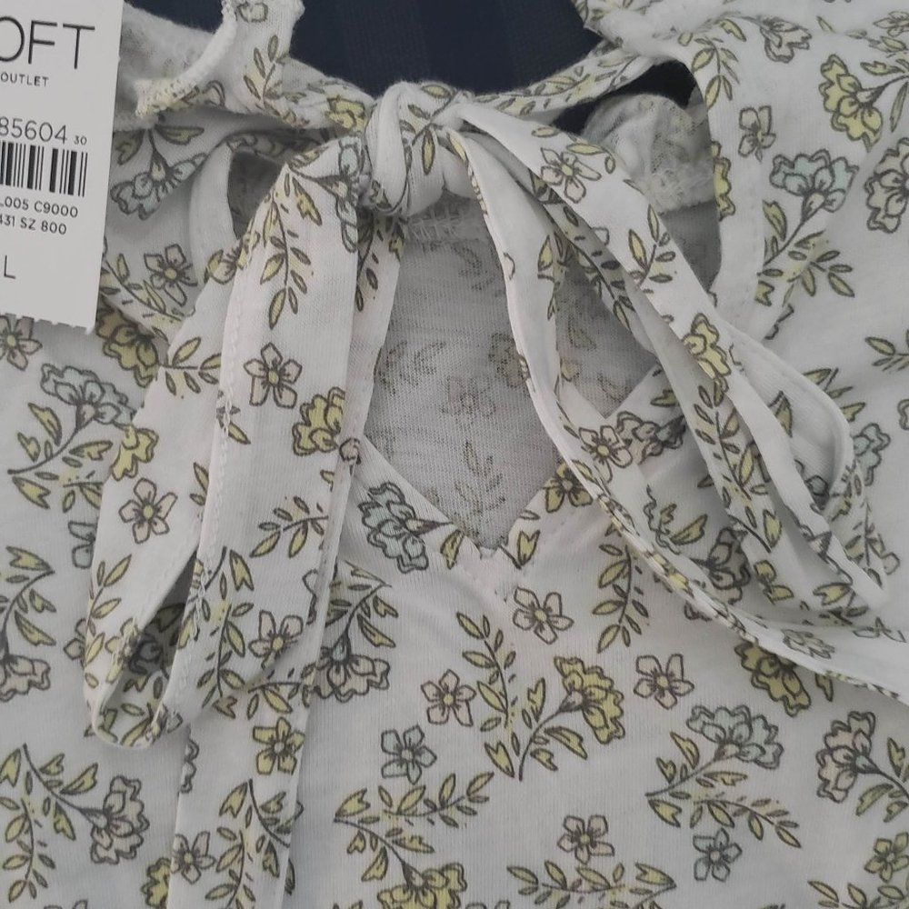 TOP RUFFLE SLEEVES SHELL - Picture 9 of 9